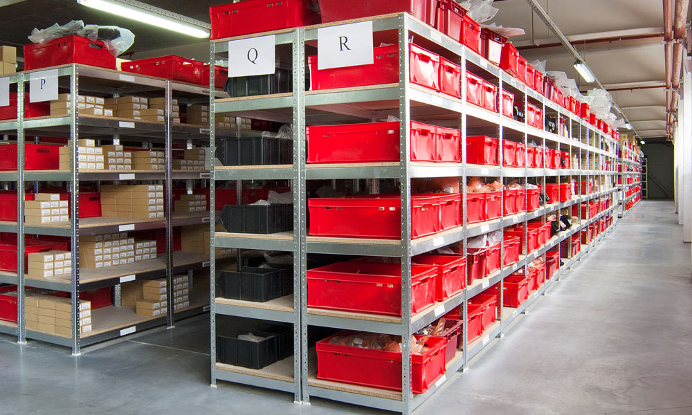 8 Crucial Things To Consider When Choosing Boltless Racking System